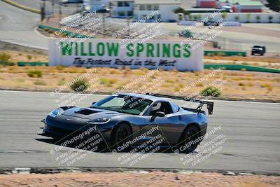 media/Oct-18-2025-Extreme Speed (Sat) [[d6d7e1fef1]]/Group 4 Orange/Session 2 (Turn 3)/